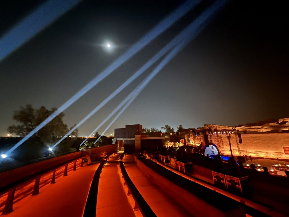 RobertRostek's tweet image. Uczestnicząc w specjalnej i wyjątkowej uroczystej kolacji tuż przed Światowym Dziedzictwem UNESCO Al Diriyah w Rijadzie  z Ministrem Turystyki HE Ahmedem Al Khateeb podczas Światowego Dnia Turystyki 2023

#UNWTO 
#World_Tourism_Organization 
@Saudi_MT