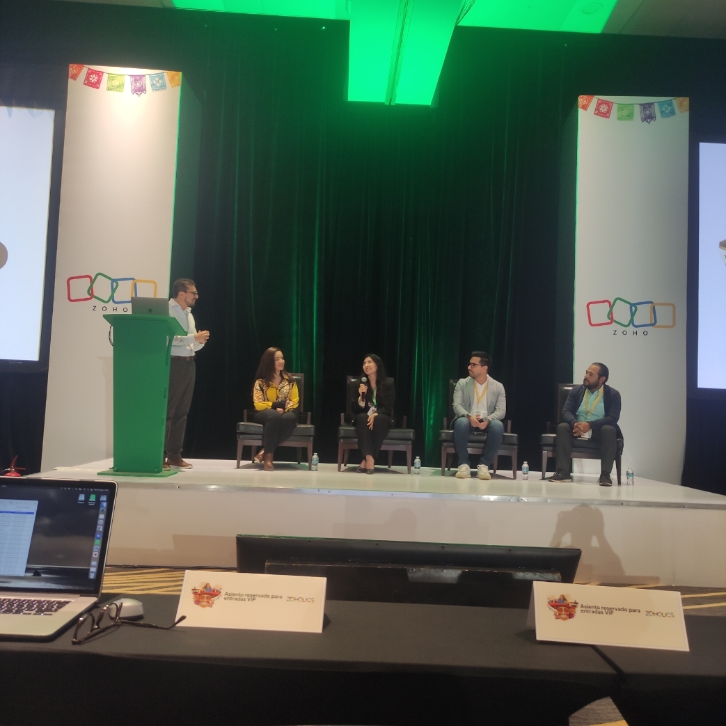 Tecfullmx's tweet photo. Muchas empresas ya se están aprovechando de la IA, Zoho te lo hace muy fácil.  #ZoholicsMexico2023 https://t.co/6w720TlmpA