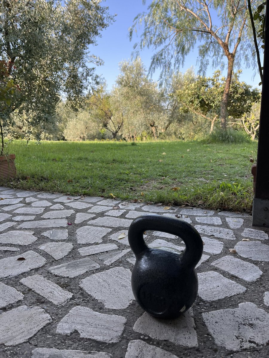 Does anyone else take a kettlebell on holiday? Asking for me 😊