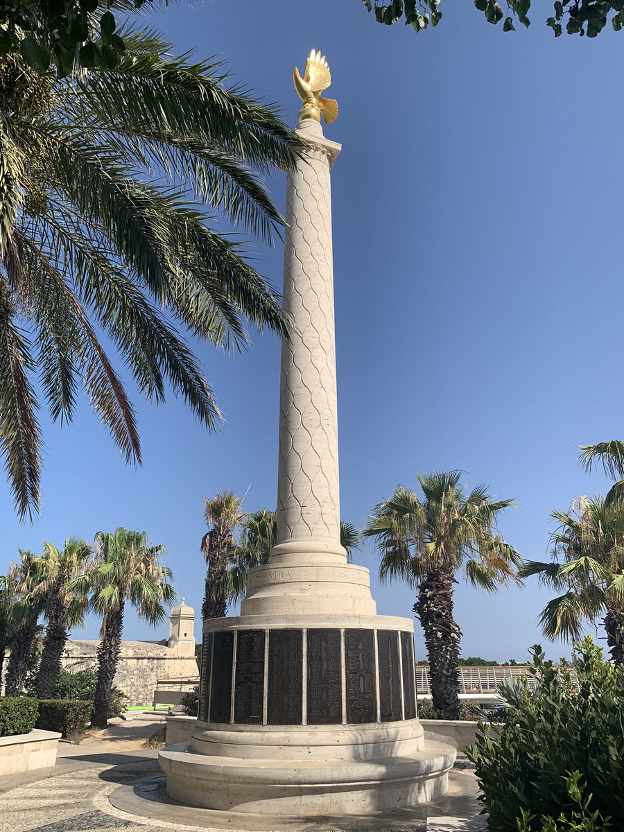DanielJPhelan_'s tweet photo. Hurricane pilot Eric Kelsey, from Coventry, was reported as ‘missing believed killed’ in January 1942 after falling to return from an operational flight off the coast of Malta. His name is included on the Malta Memorial along with over 2,200 other airmen who have no known grave. https://t.co/qZknZDVtgc