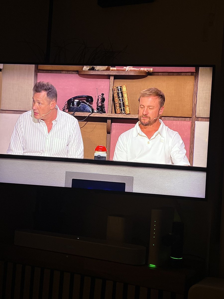 bolltroll's tweet photo. Frågan är om det inte skrevs tv-historia i kvällens idiotfråga?

#Allamotalla https://t.co/UR1oWK6sE0