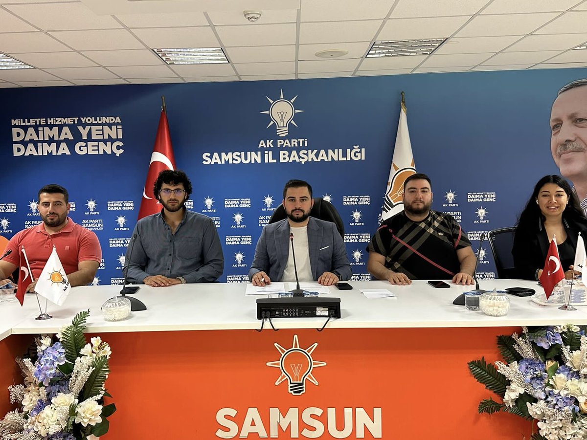 yilmazmcht's tweet photo. İl Gençlik Kolları Yönetim Kurulu Toplantımızı gerçekleştirdik.

7 Ekim’de Ankara’da gerçekleştireceğimiz kongremiz için çalışmalarımızı sürdürüyoruz. https://t.co/IQRG8SY8N7