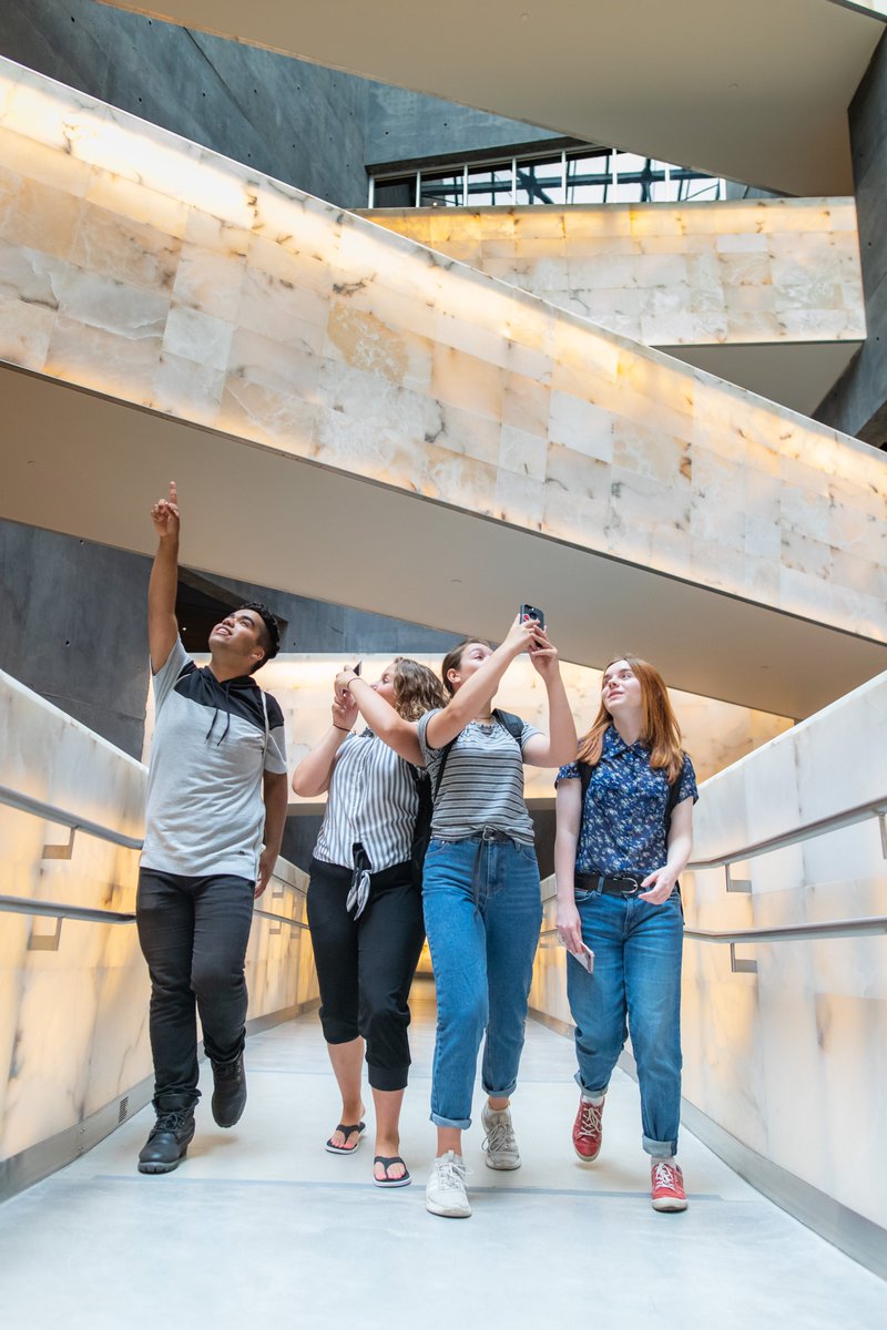 CMHR_News's tweet image. Did you know that Manitoba welcomed over 10 million visitors in 2019? Today, on World Tourism Day, we want to give a shoutout to our tourism partners @TravelManitoba, @TourismWPG, Tourisme Riel, @IndigenousMB and @ExploreCanada! 
#ExploreCanada #OnlyInThePeg #ExploreMB