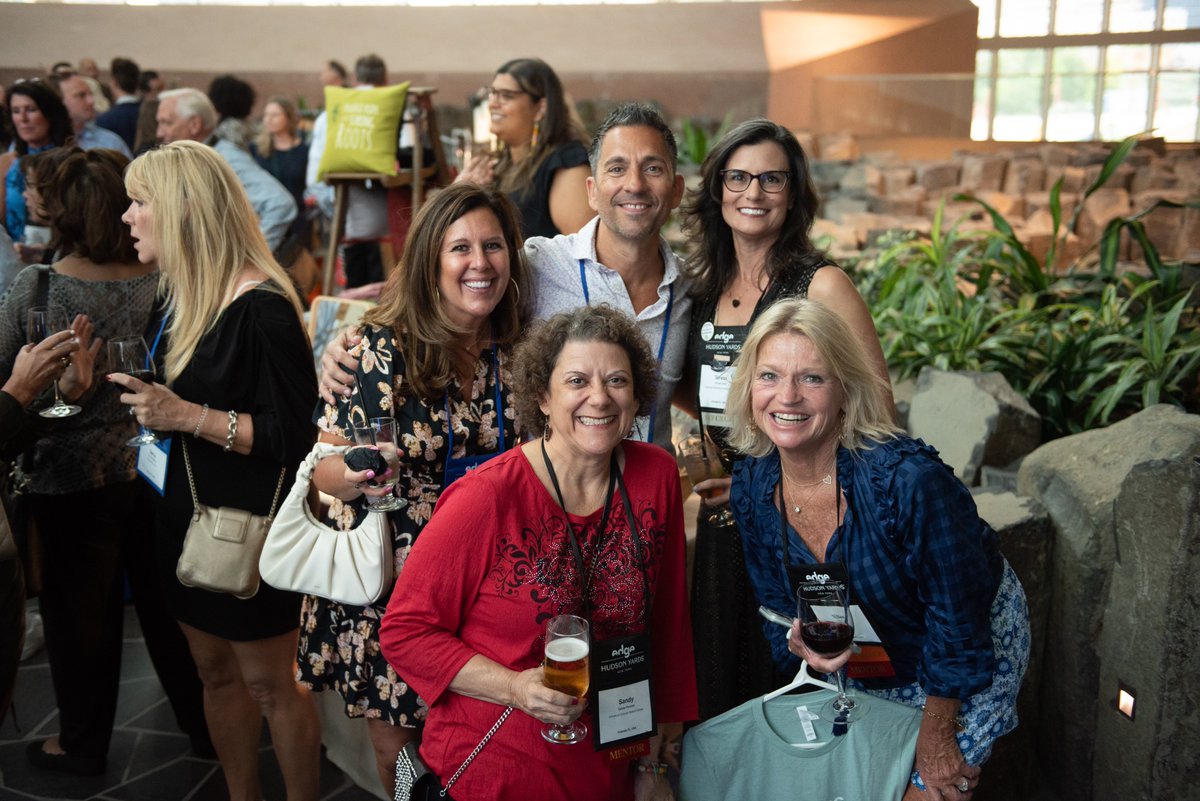 CMHR_News's tweet image. Did you know that Manitoba welcomed over 10 million visitors in 2019? Today, on World Tourism Day, we want to give a shoutout to our tourism partners @TravelManitoba, @TourismWPG, Tourisme Riel, @IndigenousMB and @ExploreCanada! 
#ExploreCanada #OnlyInThePeg #ExploreMB