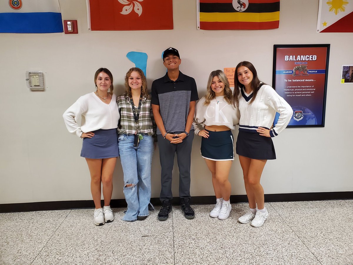 Beckyteach87's tweet photo. @Kats_Principal morning Social Studies classes had Country Club vs Country. #khshoco https://t.co/sTlmTc7YkZ