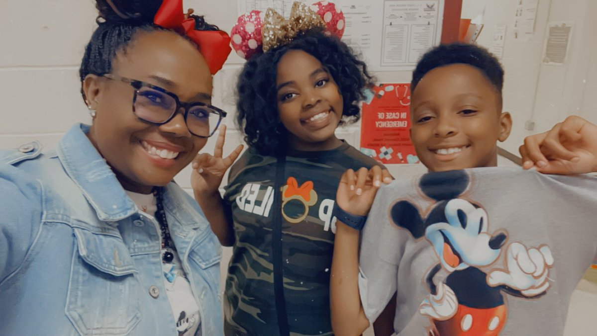 Moneek Daniels tweet media