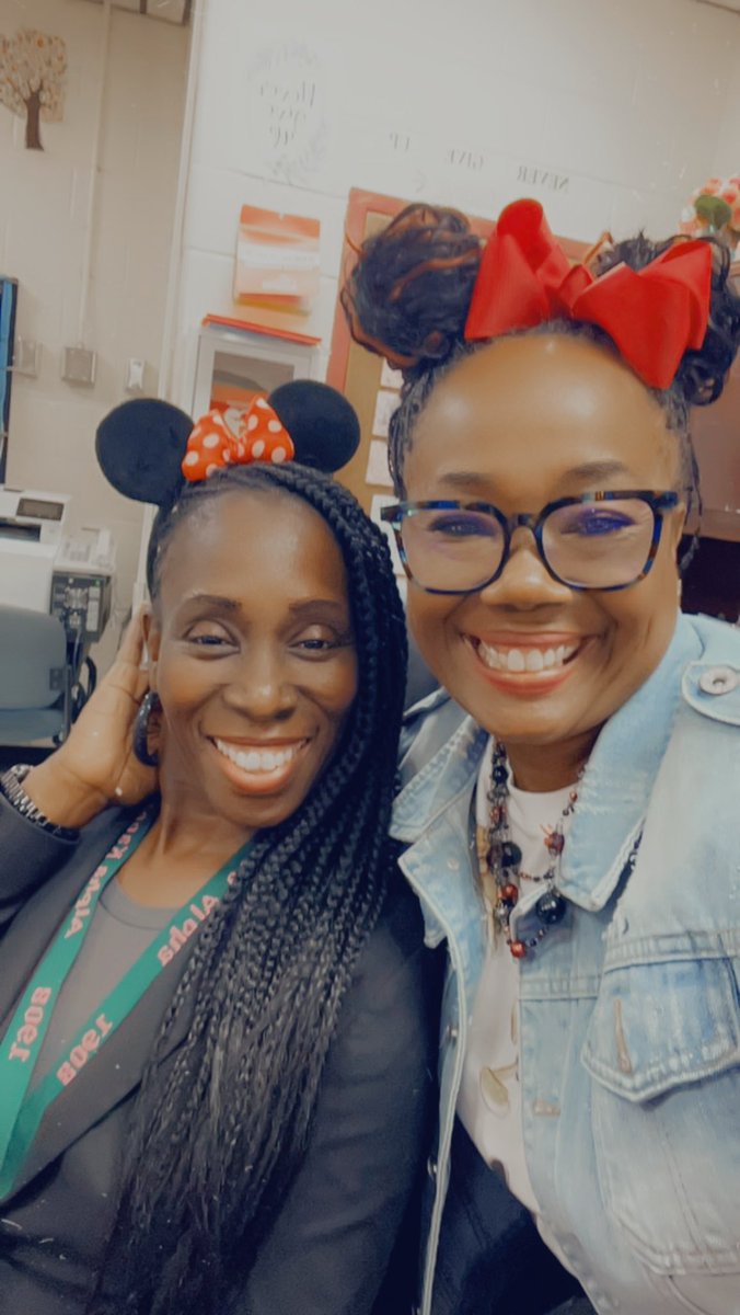 Moneek Daniels tweet media