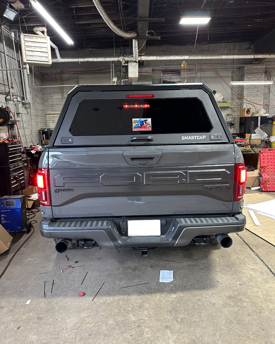 powertrucksusa's tweet image. Just added this RSI @smartcap to a @Ford 150 Raptor! Now our clients are able to go on their road trips and protect their gear from the weather and even camp out in it!

#PowerTrucksUSA #smartcap #ford #raptor #camping