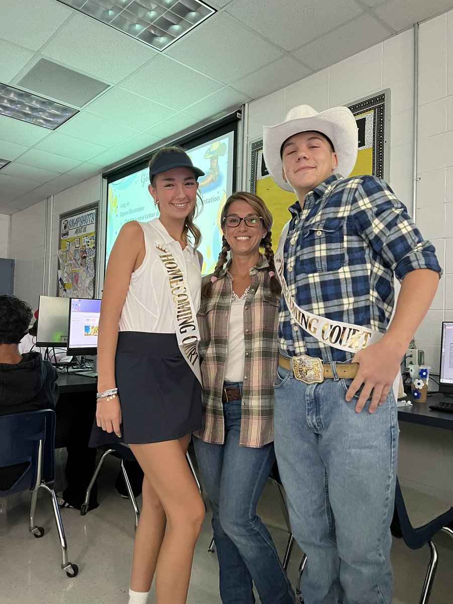 Successful Spirit week day 2! 
Country vs Country club 
#wearehowell