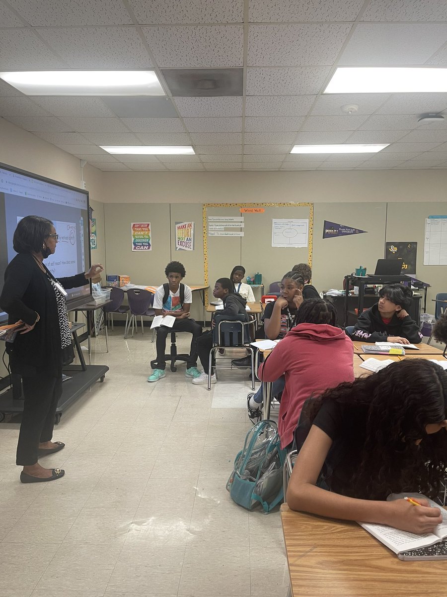 Great Student Engagement In 7th Grade. I Love How Ms.Fields Brought Those Chapters To Life. Great Job 👏 @TeagueAISD