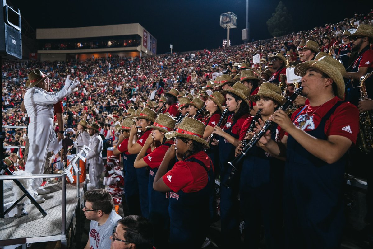 Fresno State Bulldog Marching Band tweet media
