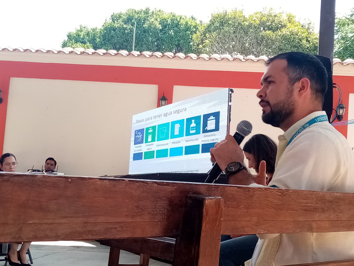 #AguaSegura para las escuelas como una prioridad del Plan de #JusticiaHidríca que se busca con los 3 Encuentros por los derechos humanos al agua y al saneamiento en #Chiapas @Cantaro_Azul