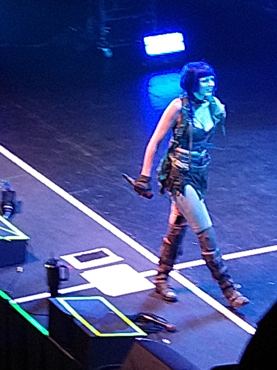 Hilary_Bush's tweet photo. My phone certainly doesn't take photos of the best quality, but oh my God... This was the best show ever! In the presence of a Goddess, no less! Demidevils, I love you all so much, too! 💙🩵💙boston @Hilary_Bush @ashnikko https://t.co/x4OfppmfGv