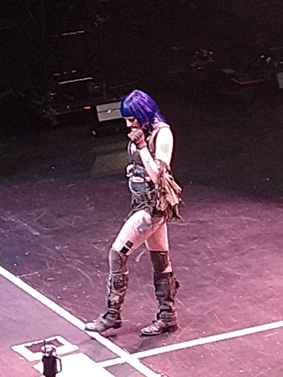 Hilary_Bush's tweet photo. My phone certainly doesn't take photos of the best quality, but oh my God... This was the best show ever! In the presence of a Goddess, no less! Demidevils, I love you all so much, too! 💙🩵💙boston @Hilary_Bush @ashnikko https://t.co/x4OfppmfGv