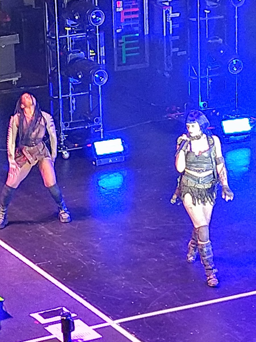 Hilary_Bush's tweet photo. My phone certainly doesn't take photos of the best quality, but oh my God... This was the best show ever! In the presence of a Goddess, no less! Demidevils, I love you all so much, too! 💙🩵💙boston @Hilary_Bush @ashnikko https://t.co/x4OfppmfGv