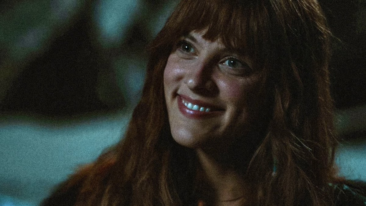 ⠀ 
son comportement extravagant avait
rempli toute ma vie. […]  cette 𝐟𝐨𝐥𝐢𝐞, je
l’avais accueillie les bras ouverts.

𝒑𝒐𝒖𝒓 𝒆𝒍𝒍𝒆, le réel n’existait pas. 
⠀