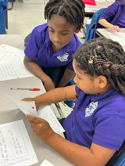 MSAW_Elementary's tweet photo. Mrs. Sanchez's class is working hard to learn and apply the writing process. #msawest #secondwithsanchez π https://t.co/s5KeviHcsT