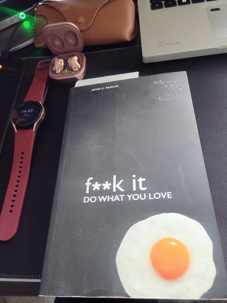 A book that really helps me make sense of my life!!! #fuckitdowhatyoulove #inspirational #lifelessons #lifeisforlivingandlearning #designlove #businesslove #madeformedia #mfm #branding