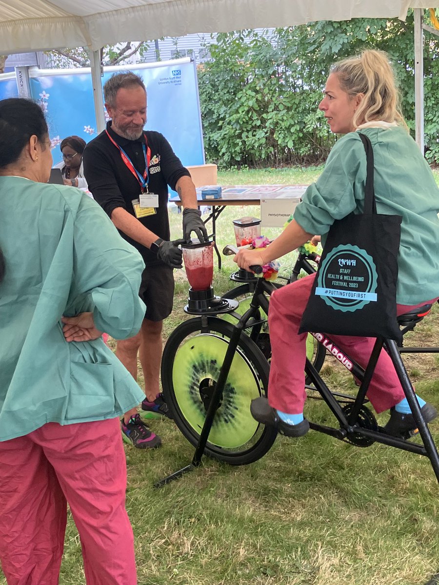 Mark Titcomb tweet media