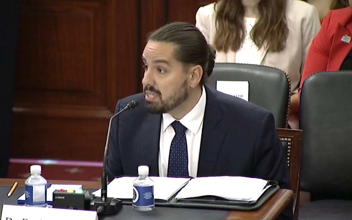 dlortega's tweet image. It was a true honor to have been invited by @SenStabenow to testify as an expert witness on a US Senate Ag Cmte hearing on foreign investments in US agriculture.

You can find a copy of my written testimony and video recording of the hearing at this link: agriculture.senate.gov/hearings/forei…