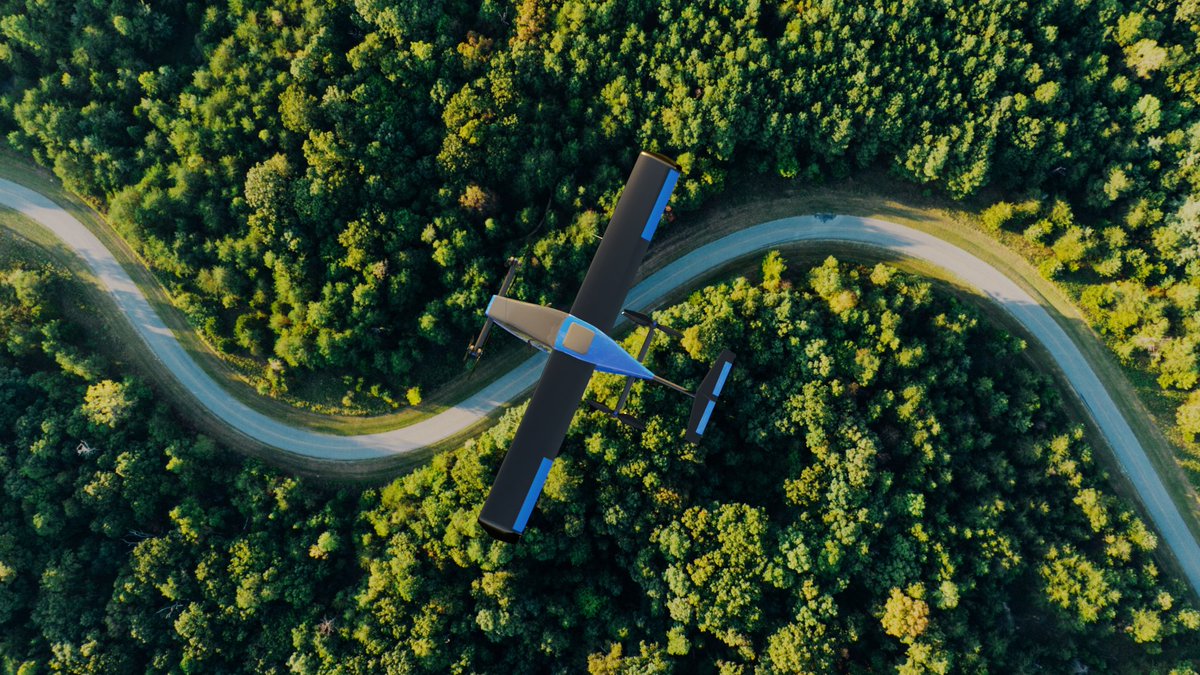 UpwardsAero's tweet photo. This is the Spinner: An all-electric Personal Air Vehicle that out-specs everything in its class. And due to the small size you don't even need a pilots license for recreational flights. #ElectricVehicles #evtol #aviation https://t.co/yljNMCVyQD
