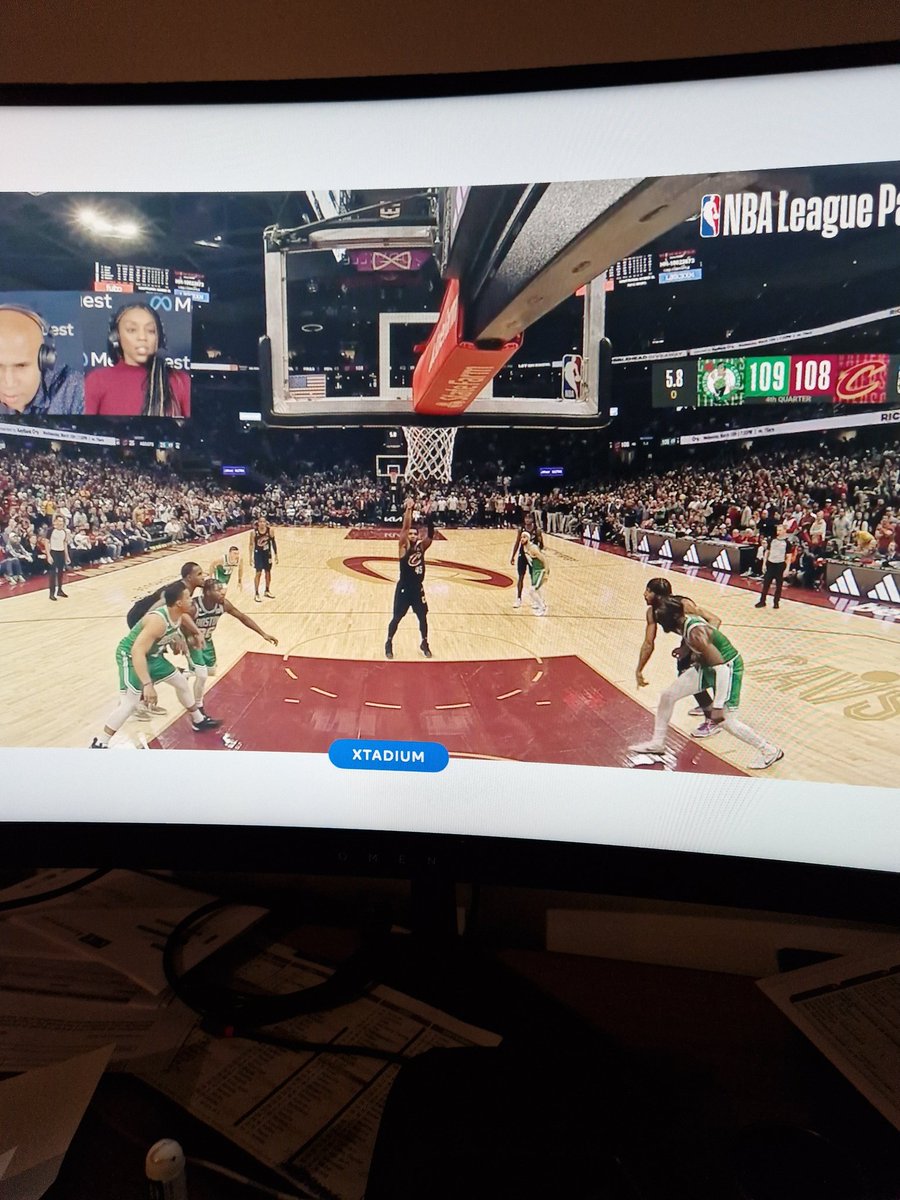 Le Meta connect était intéressant avec bien sûr l'annonce du #quest3 fleuron de #vr et #mixedreality . Pré-commande effectuée impatient de tester mon nouveau joujou à partir du 11 octobre 🥰🤗
A moi la NBA en VR (avec vpn... 🫤)
Puissance VR #mbadmb