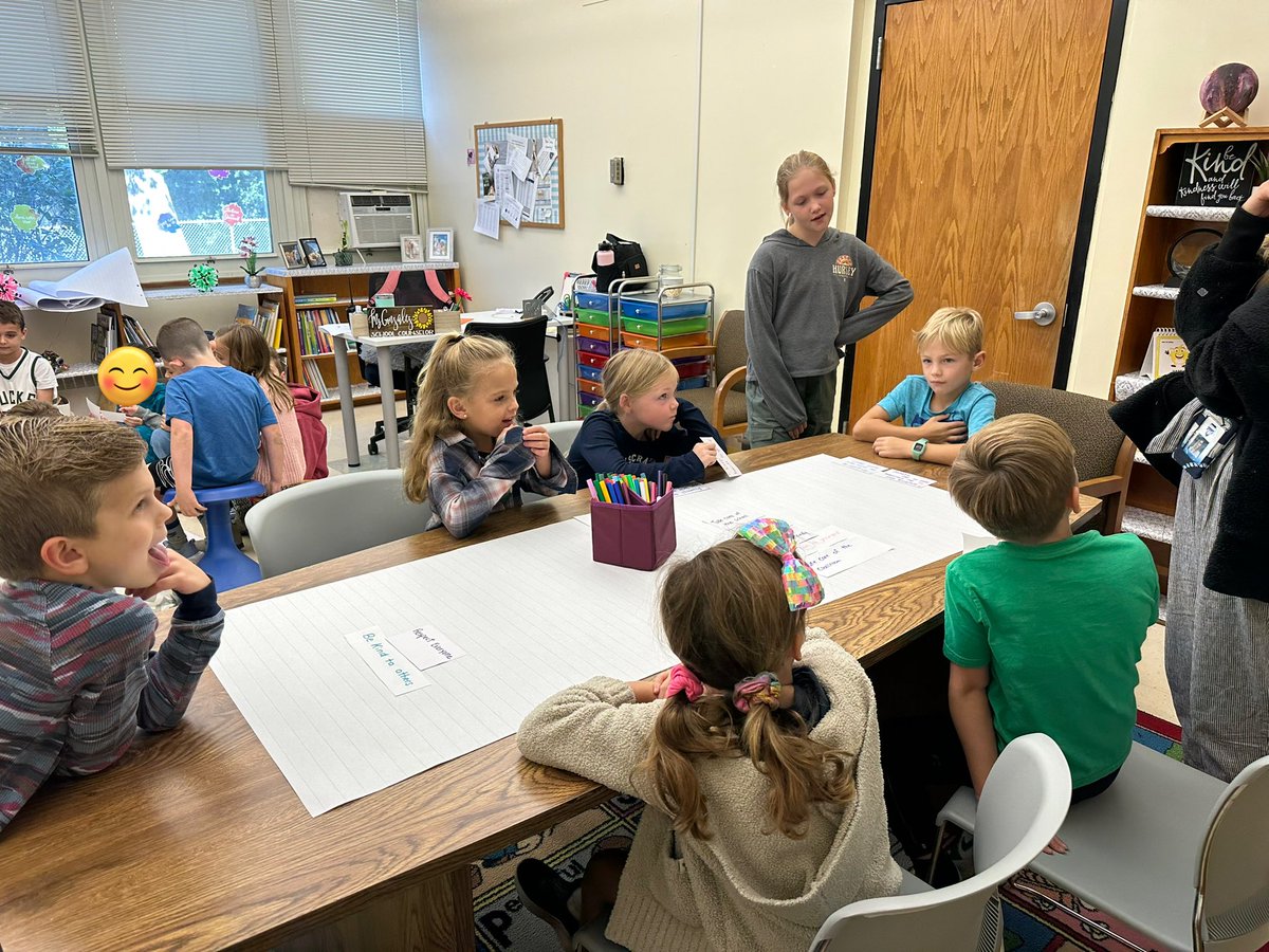 Today Washington School held it’s Grade Level Conventions for K-5! Classroom representatives came together to develop grade level rules! Thank you to all our representatives for your amazing help!! 🧙‍♂️
