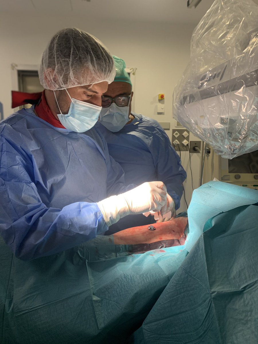 VirTauli's tweet photo. ¡En @VirTauli @parctauli ya hemos colocado nuestros primeros PICCport con éxito! Un proyecto liderado por el equipo de enfermería de RVI ¡Gracias al Dr. Bertoglio y a @PalexMedical por la colaboración y apoyo en el proyecto! https://t.co/tgymLzdWXU