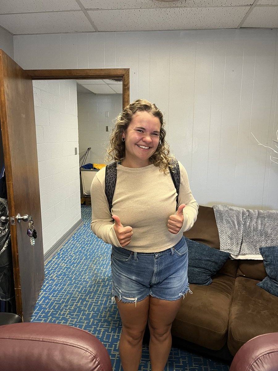 Happy birthday to this ray of sunshine, sophomore <a href="/KiernanB_/">Kiernan Breshears</a> ! Hope you’ve had a great day so far! 🥳