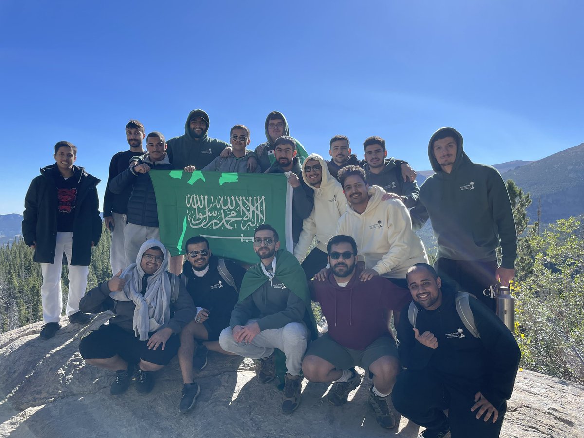 SSA_CSM's tweet photo. كعادتها السنوية، واحتفالًا باليوم الوطني، أقامت رابطة الطلاب السعوديين في جامعة كولورادو سكول أوف ماينز هايك/حركلة بمشاركة عدد من الطلاب السعوديين في الجامعة https://t.co/exlgDzPT6G