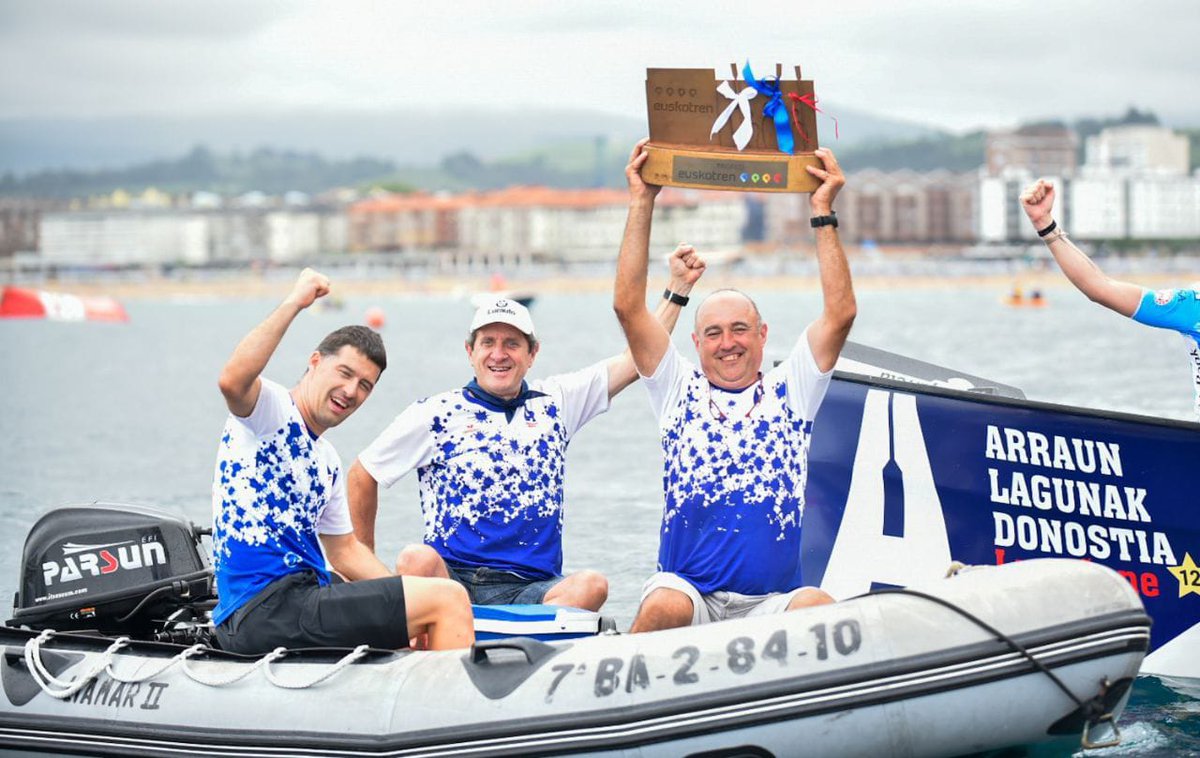 Gure traineruko talde teknikoa 2023/2024 denboraldi berriari ekiteko prest!!!!

💪🏽💪🏽💪🏽

💙🤍💙🤍💙🤍💙🤍♥️

¡¡¡Nuestro equipo técnico preparado para afrontar la nueva temporada 2023/2024!!!

💪🏽💪🏽💪🏽

AUPA ARRAUN!!!!