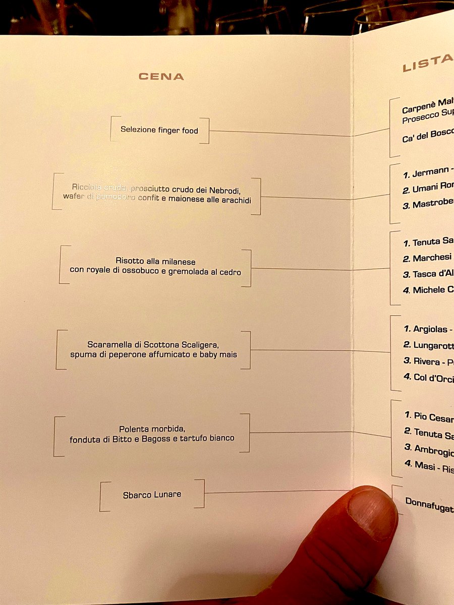 1Dioniso's tweet image. Premiazione Grandi Marchi personaggio influente del vino.
Ristorante Alchimia, Milano.

#grandimarchi 
#ristorantealchimia

@trabs62 @ZzaPina