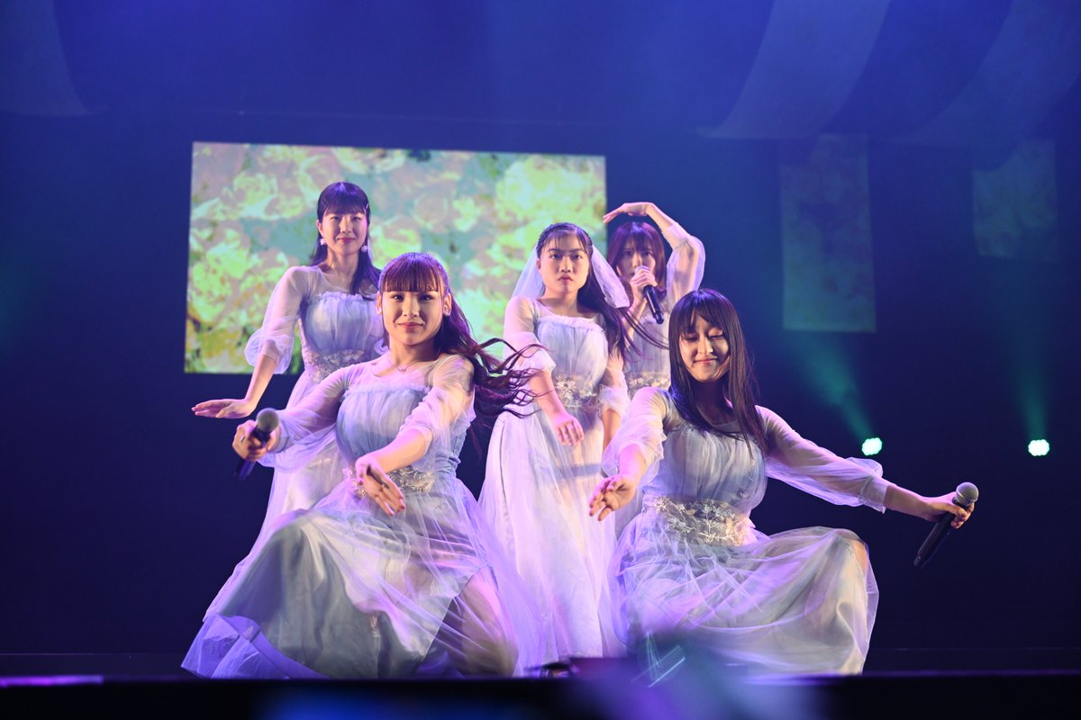 besuto2aikawa's tweet photo. 2023/9/24
#ASH2023AutumnAct
18 舞い落ちる花びら
#HARMY https://t.co/ZwJf7iFiDm
