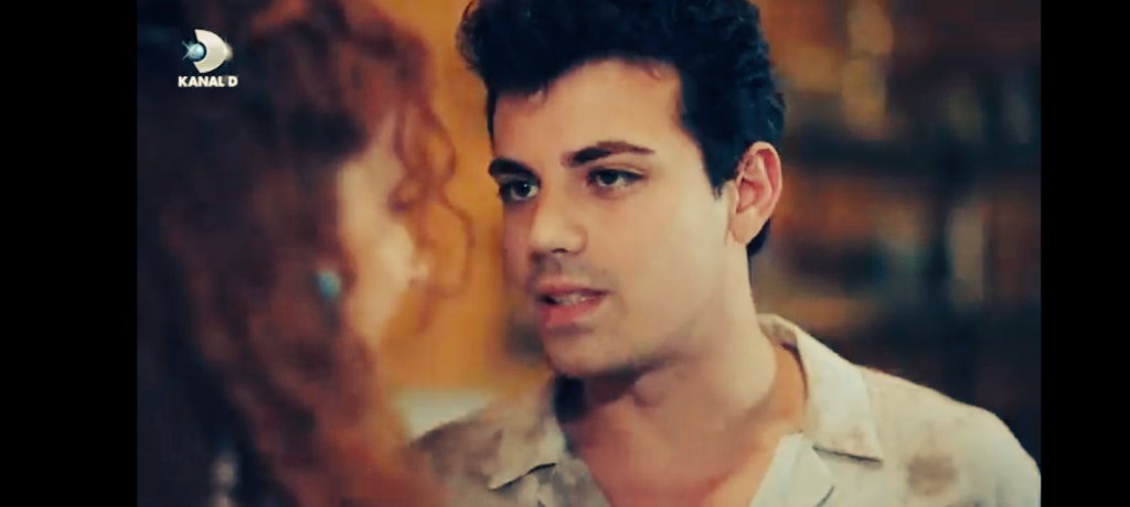 IvanytskaLina's tweet photo. It's a shame the writers didn't give them more attention; their chemistry is so sweet and genuine🥹💖🥰
#Dönence #NazliCetin @nazcetnn #CanKızıltuğ #SerBer https://t.co/tEuO7XQ5Pd