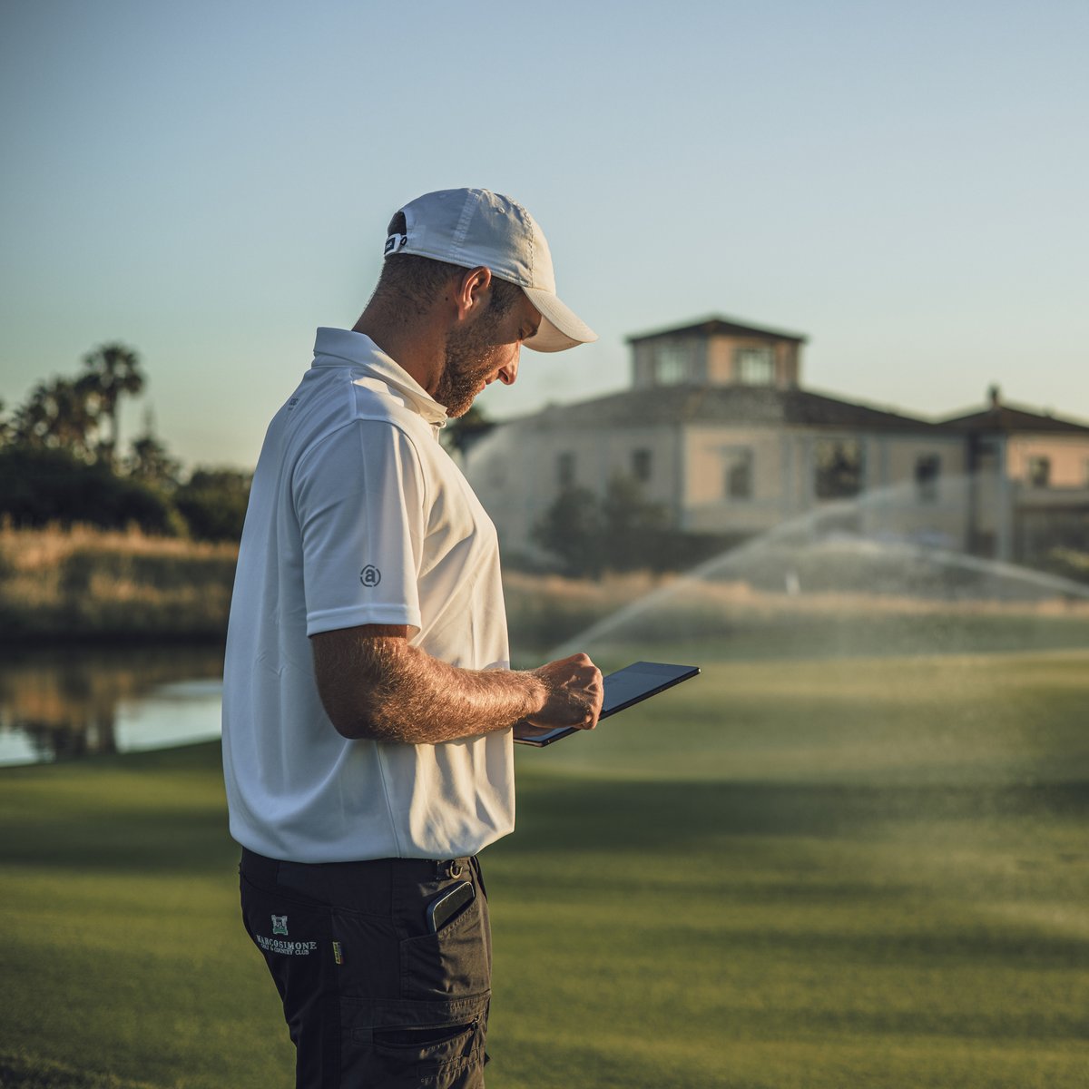 ToroGolf's tweet photo. Your course, your control, anywhere you go. 

Lynx Cloud's mobile magic gives you unparalleled irrigation control on the move. 💦📲 

See it now: https://t.co/B9Kv4K9HEP https://t.co/AYFEEa2t4v