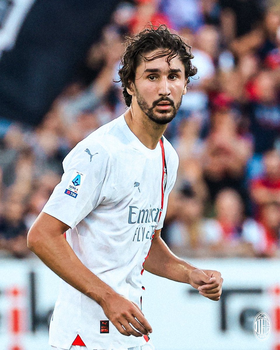 MilanMatters's tweet photo. 🗣️🔴⚫️ | Yacine Adli to @SkySport:

“I waited and dreamed of this evening. I have always given everything for this moment. It's just one game and I want to do more, today I showed that I am there. When the coach told me to play in front of the defence I said 'Put me where you want, I'm there.' For this jersey I will play even as a full-back, I'm there and I'll always be there.”