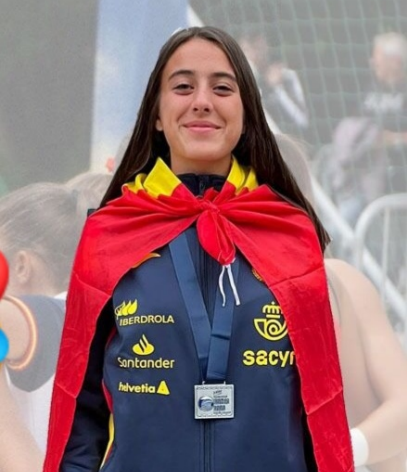 epinto_digital's tweet photo. La jugadora pinteña Edurne Donderis vuelve a la selección española para la concentración que tendrá lugar el próximo mes de octubre en la localidad vallisoletana de Íscar. Gran noticia para la pinteña que se ha convertido en una de las fijas del combinado nacional. #Pinto https://t.co/aJxU2lROee