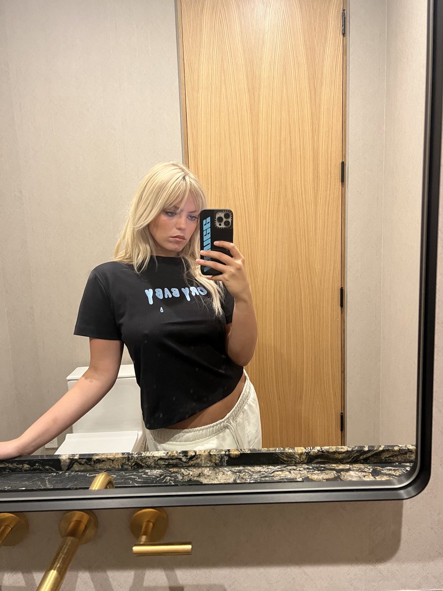 reneerapp's tweet image. cry baby