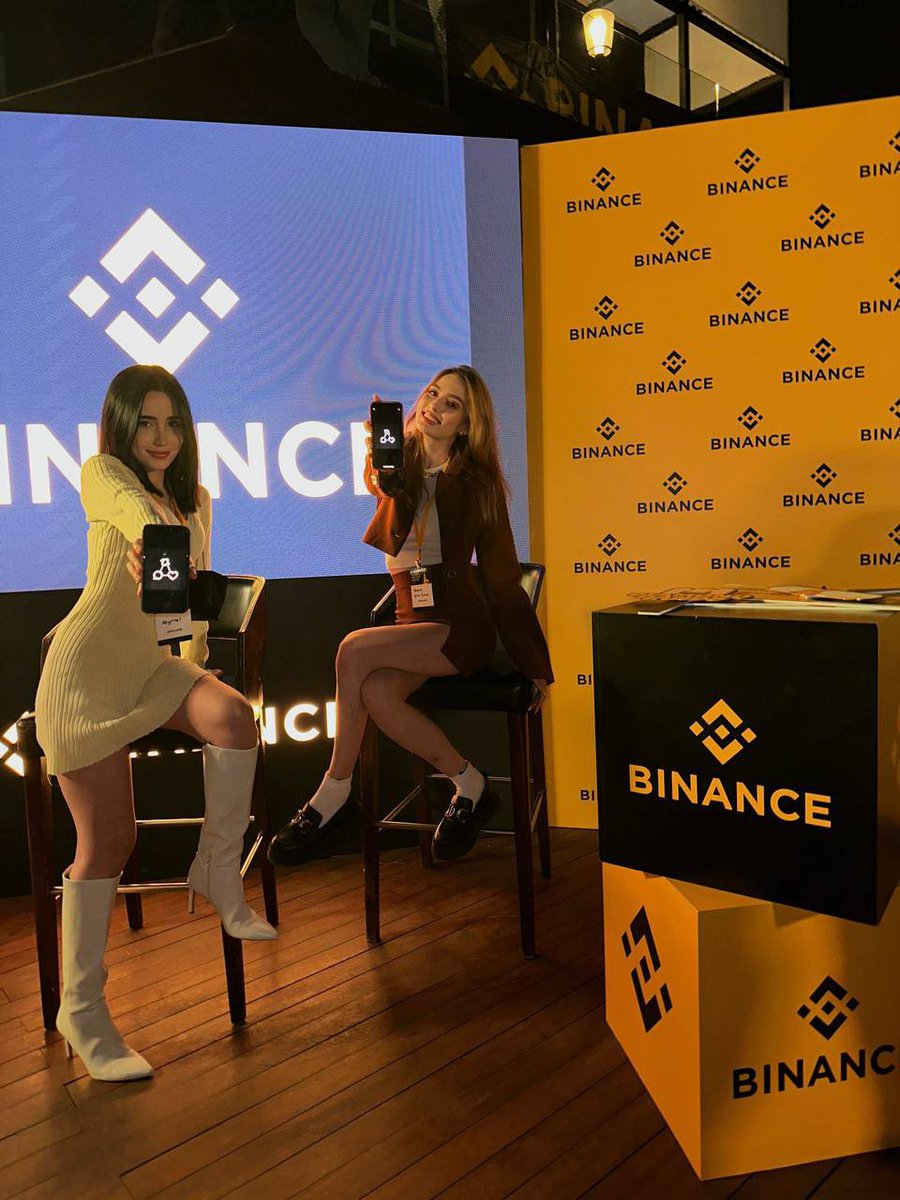 0xece's tweet photo. Hello @tipcoineth fam💕 
We talked about $tip on Binance at the #BBW2023 event🥳 wen listing? 💃@binance  😅   w/ @Seymirel https://t.co/Vle3xWQOkL