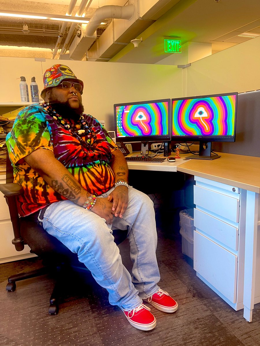 oopzallberryz's tweet image. Yes I have a real job and I show up as myselfβ¦.9-5 Mon-Fri , paid holidays , benefits and a growing 401k babyβ¦grinding on and off the clock π°