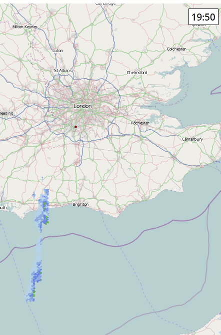 sawdustmonkey's tweet photo. @metoffice Is there a fault with the rain radar over the SE region today? Rain is vanishing from radar in a large square https://t.co/hm5eyLRHBL