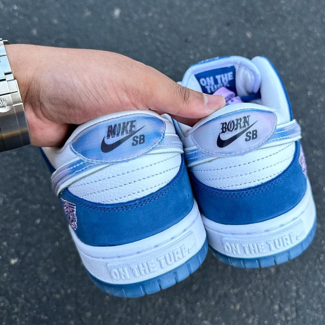 TheSiteSupply's tweet photo. Are these a must cop for you? 🤔 https://t.co/Pal8E0ZqJj 

📸 @W_Neloy https://t.co/ZRClUpqduA