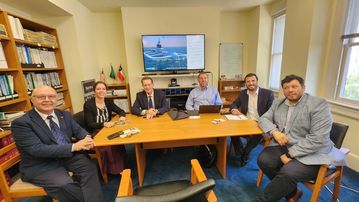 oatech's tweet photo. OAT Chile visits its new offices in Washington DC, together with its local partners of Capitol Court Venture
https://t.co/3SnU2oXuGa https://t.co/ea5FiR63Dz