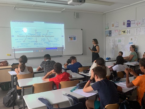 LCA académie Toulouse (@lca_ac_toulouse) on Twitter photo Un musée au collège : fondées sur un projet annuel interdisciplinaire et porté par #FCA, plusieurs rencontres avec le <a href="/MSR_Tlse/">Musée Saint-Raymond</a> permettront à des élèves de 6e du <a href="/ColGVauquelin/">Collège Vauquelin</a> de fréquenter des œuvres d'art et de découvrir la #cultureantique. Un véritable travail de fond! Un musée au collège : fondées sur un projet annuel interdisciplinaire et porté par #FCA, plusieurs rencontres avec le <a href="/MSR_Tlse/">Musée Saint-Raymond</a> permettront à des élèves de 6e du <a href="/ColGVauquelin/">Collège Vauquelin</a> de fréquenter des œuvres d'art et de découvrir la #cultureantique. Un véritable travail de fond!