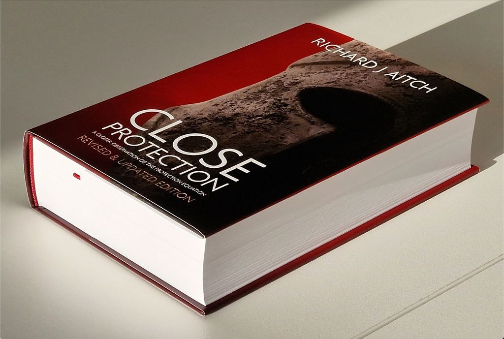Quite simply, this is the largest book on the specialist subject of #closeprotection ever to have been published in the world. 

Now, that is certainly something to have on your bookshelf.

buff.ly/3ETjqzU 

#executiveprotection #protectivesecurity #professionalsecurity