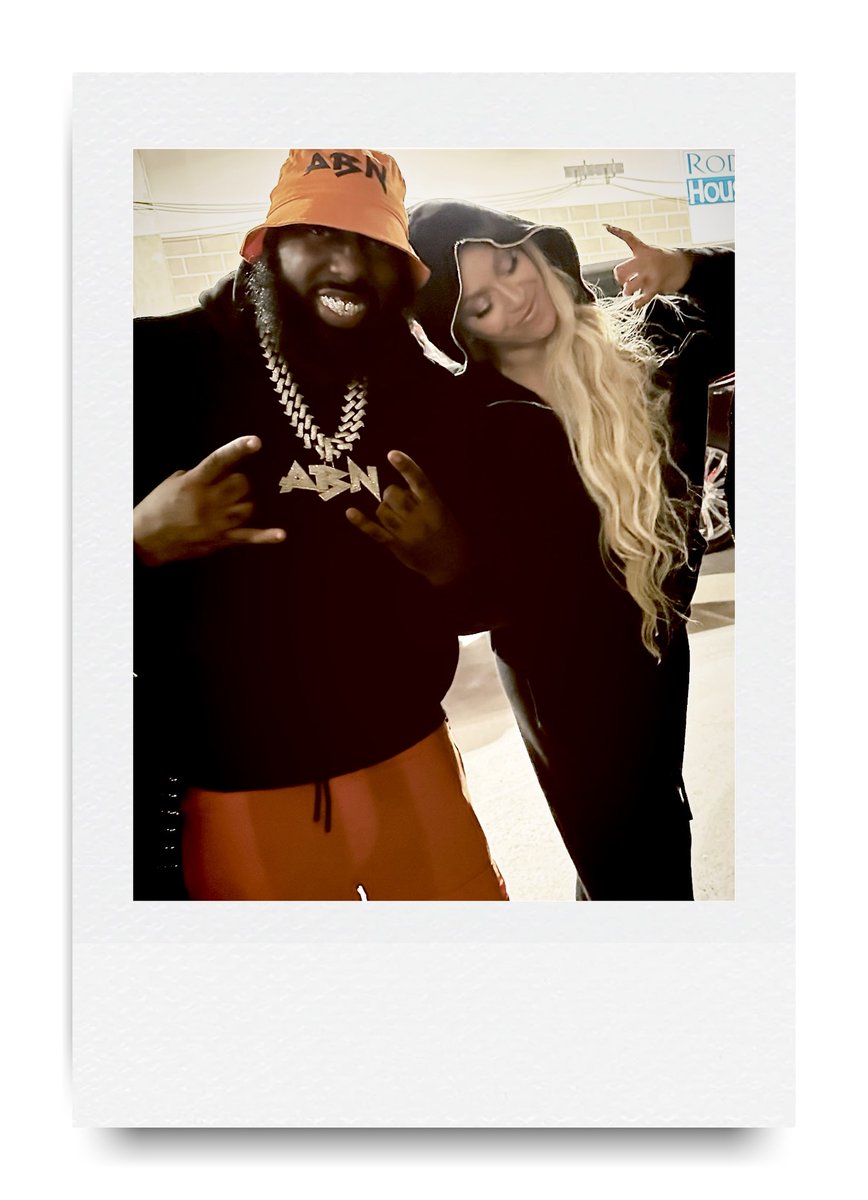 TRAEABN's tweet photo. 🤘🏿Town Frontline https://t.co/ZlQEm3sQSI
