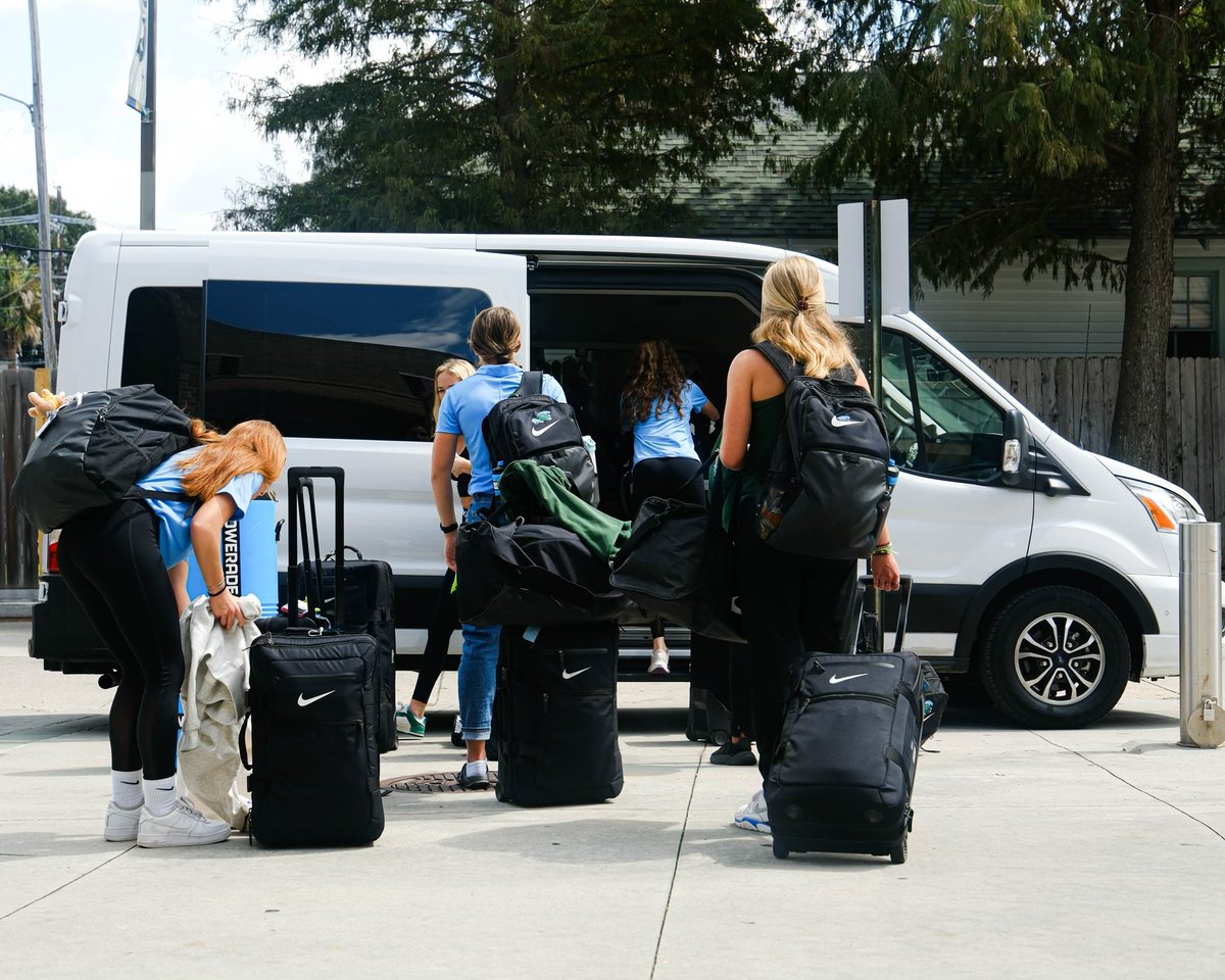 To South Bend we go!! ✈️

T-2 days until we hit the course! 

#RollWave🌊 | #RunWave👟 | #SetTheStandard📈 | #NOLAsTeam⚜️