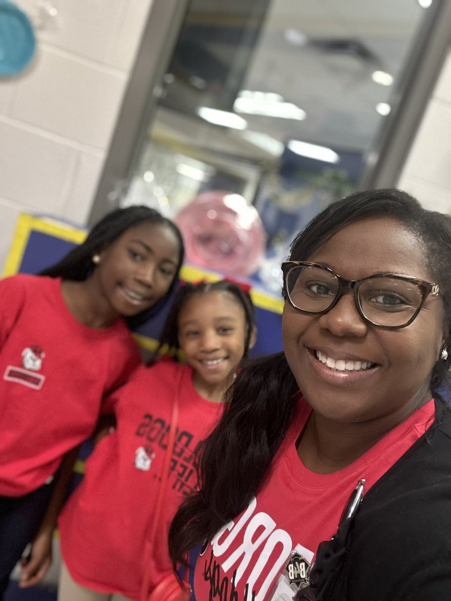 _rosataylor's tweet photo. @ReadWithMalcolm shared his passion for reading and the importance of literacy to @_rosataylor Tigers! 🐯📕 Thank you for making this possible @MaconBibbCounty Mayor’s Literacy Alliance. @dan_a_sims https://t.co/cvxwbU2KaB
