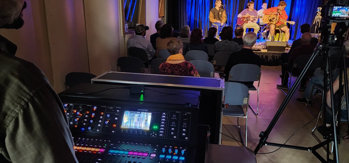 Dean B. Trew (@dbtwesa) on Twitter photo This was my first @wyep #LiveandDirect session since February 2020? Loved seeing <a href="/SportsTeam_/">Sports Team</a> all the way from the UK interviewed by <a href="/MorningJoey/">Joey Spehar</a>. They played <a href="/MrSmallsTheatre/">Mr Smalls Theatre</a> last night. These guys were great unplugged, especially “The Drop.” This was my first @wyep #LiveandDirect session since February 2020? Loved seeing <a href="/SportsTeam_/">Sports Team</a> all the way from the UK interviewed by <a href="/MorningJoey/">Joey Spehar</a>. They played <a href="/MrSmallsTheatre/">Mr Smalls Theatre</a> last night. These guys were great unplugged, especially “The Drop.”