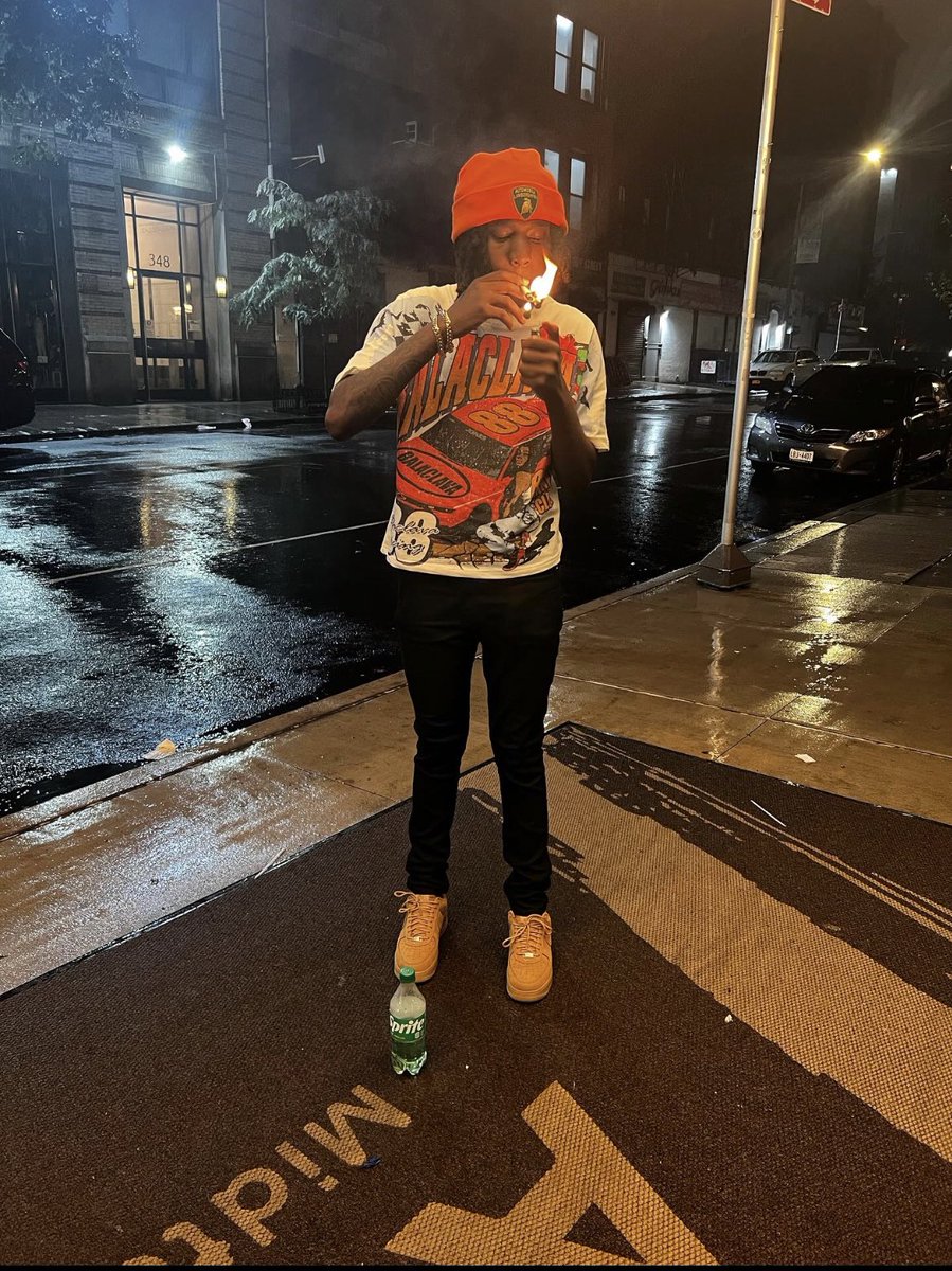 Sexmoneygeek's tweet photo. Surviving The Motion ♻️ #4WAY #100ROUNDSOF4WAYOUTNOW #SIPANGELS https://t.co/oHNnBvUAdD